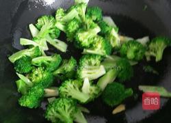 清炒西兰花的做法图解5