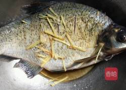 糖醋鳊鱼的做法图解3