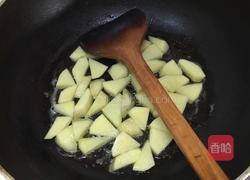 土豆香肠炒意大利面的做法图解4