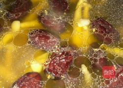 茶树菇红枣乌鸡汤的做法图解6