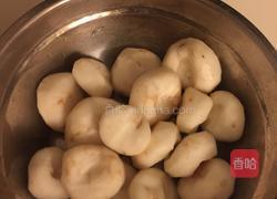 鲜肉荸荠饺子的做法图解1
