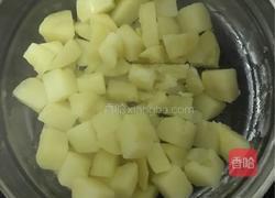 土豆鸡蛋饼的做法图解1