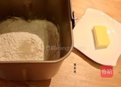 葱香肉松排包的做法图解1