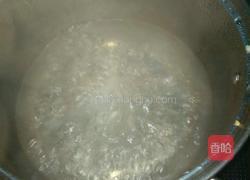 清炒香菇腊肠的做法图解1