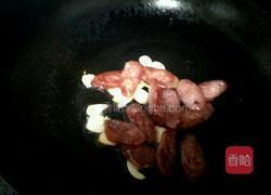荷兰豆炒腊肠的做法图解4
