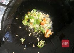 香菇豆腐炖青菜的做法图解3