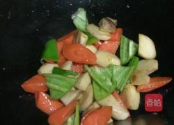 清炒胡萝卜杏鲍菇的做法图解5
