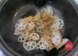 小炒青椒藕片的做法图解4