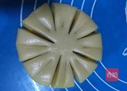 向日葵莲蓉酥的做法图解17