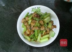 芹菜炒肉的做法图解13