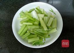 芹菜炒肉的做法图解4
