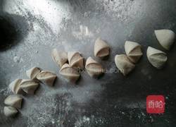 鱼丸馅饺子的做法图解3