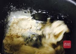 豆沙面包的做法图解1
