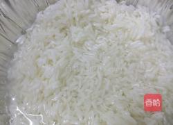 腊味煲仔饭的做法图解1