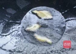 红枣枸杞鱼尾汤的做法图解4