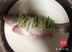 【清蒸鲈鱼】的做法图解4