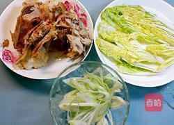 娃娃菜鸭架汤的做法图解1