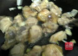 土豆蘑菇炖鸡的做法图解10