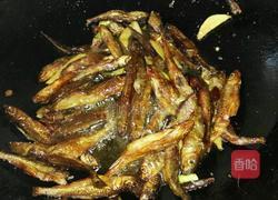麻辣小干鱼的做法图解4