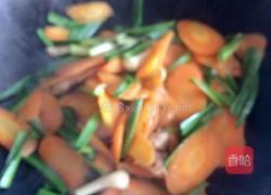 大蒜炒胡萝卜的做法图解7
