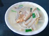 金针菇鱼头汤