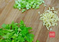 芹菜虾仁黄金炒饭的做法图解4