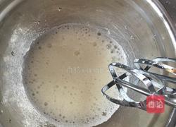八寸戚风蛋糕的做法图解3