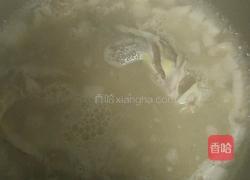 鱼汤萝卜丁泡饭的做法图解4