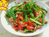 青红辣椒炒梅肉丝