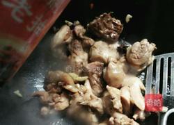 小鸡炖蘑菇的做法图解9