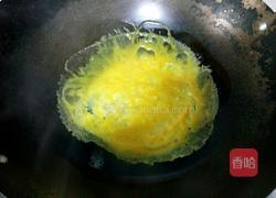 胡萝卜肉馅的鸡蛋卷的做法图解4