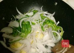 洋葱炒蛋的做法图解4
