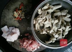 千张炖肉的做法图解1