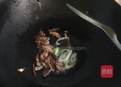 香菇炒菜花的做法图解6