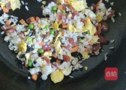 七彩虾仁什锦炒饭的做法图解19