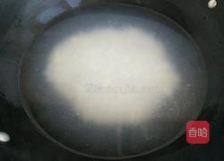 皮蛋瘦肉粥的做法图解4