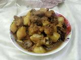 土豆炖鸡块