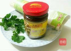 黄豆酱拌面的做法图解1