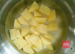 酱香土豆鹌鹑蛋的做法图解2