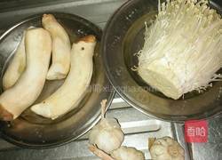 金针菇加杏饱菇的做法图解1