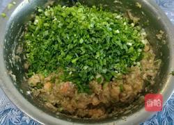 猪肉韭菜虾仁馅的做法图解4