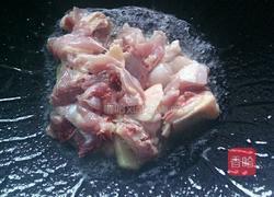 咖喱土豆胡萝卜鸡肉的做法图解7