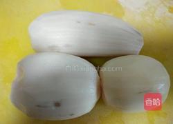 凉拌藕片的做法图解2
