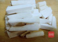 蒜台烧杏鲍菇的做法图解2