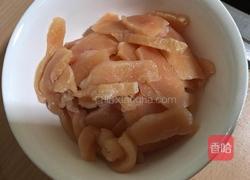 鸡肉片炒西葫芦的做法图解2