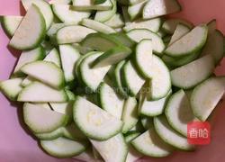 鸡肉片炒西葫芦的做法图解7