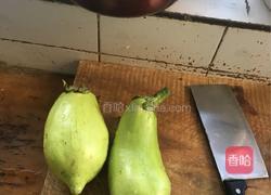 油焖茄子尖椒的做法图解1