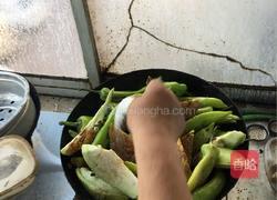 油焖茄子尖椒的做法图解8
