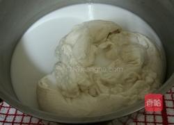 水洗凉皮的做法图解3