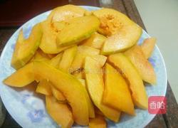 南瓜炒五花肉的做法图解2